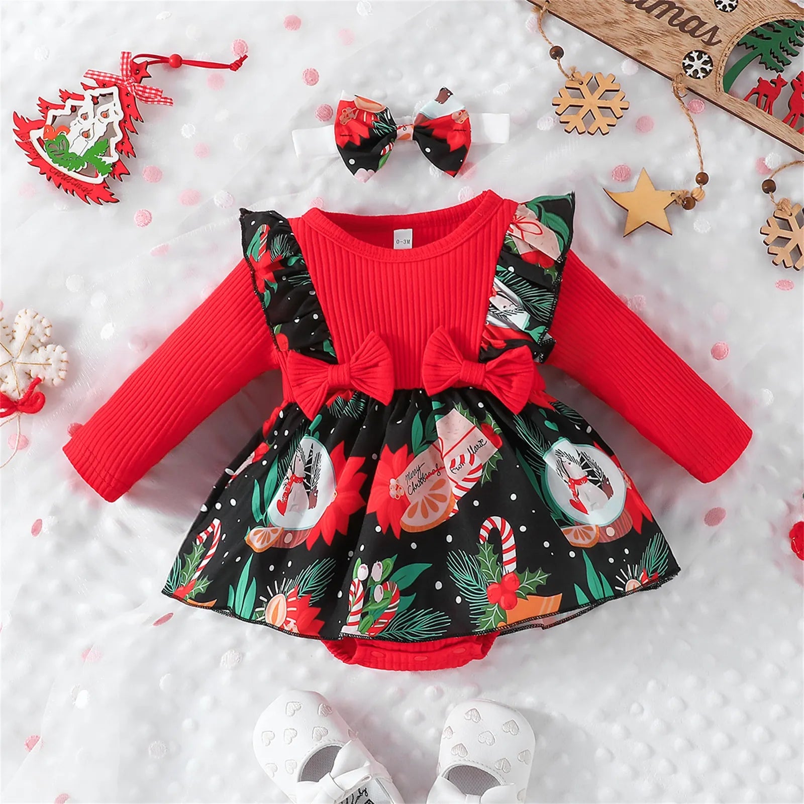 Santa Print Long Sleeve Baby Girl Romper for Christmas
